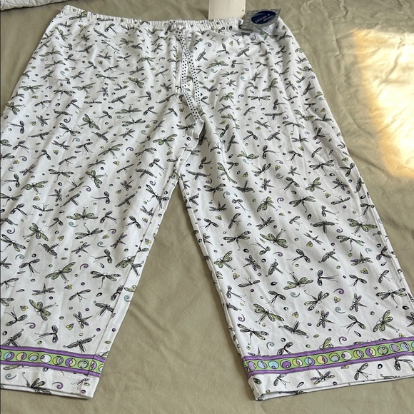 Dragonfly Print Pajama Shorts - Picture 5 of 6